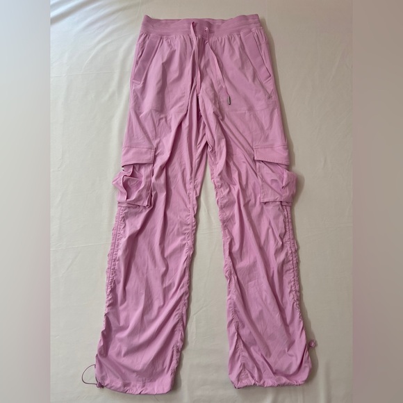 Lululemon Full Length Relaxed Mid Rise Cargo Dance Studio Pants Pant Pink - Picture 1 of 7